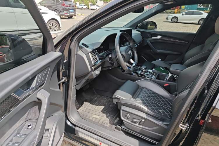 Used Audi Q5L Sportback 2021 45 TFSI Prestige Edition Driver Seat