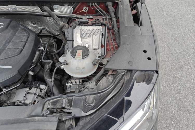 Used Audi Q5L Sportback 2021 45 TFSI Prestige Edition Engine Bay Left