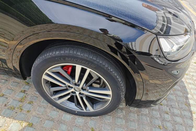 Used Audi Q5L Sportback 2021 45 TFSI Prestige Edition Right Front Wheel Hub