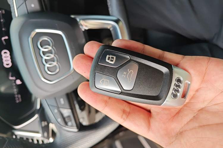 Used Audi Q5L Sportback 2021 45 TFSI Prestige Edition Vehicle Key