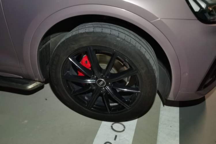 Used Audi Q5L Sportback 2021 45 TFSI Prestige Edition Right Front Wheel Hub