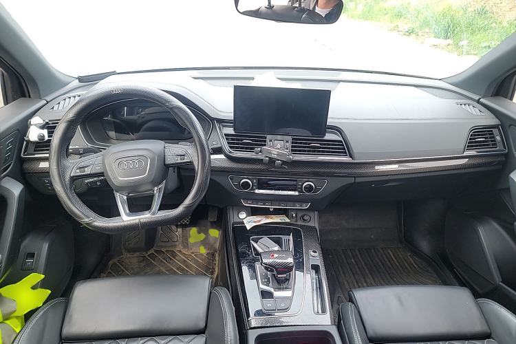 Used Audi Q5L Sportback 2021 40 TFSI Fashion Model Center Console
