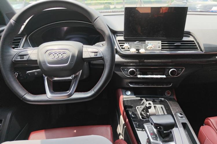 Used Audi Q5L Sportback 2021 40 TFSI Enjoy Life Edition Center Console