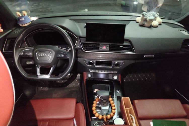 Used Audi Q5L Sportback 2021 40 TFSI Enjoy Life Edition Center Console