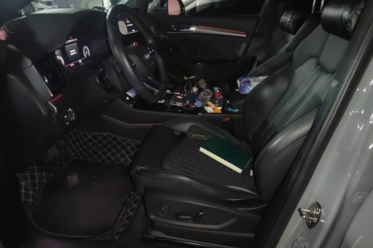 Used Audi Q5L Sportback 2021 45 TFSI Luxury Edition Driver Seat