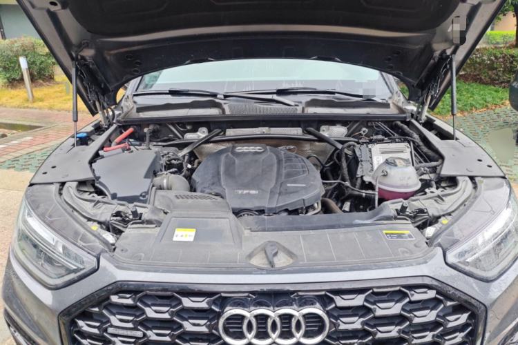 Used Audi Q5L Sportback 2021 40 TFSI Enjoy Life Edition Engine Bay