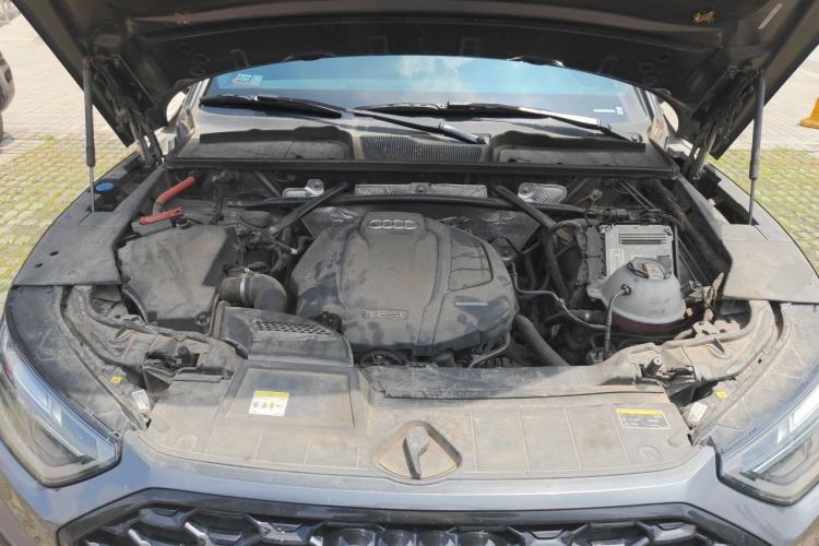 Used Audi Q5L Sportback 2021 40 TFSI Enjoy Life Edition Engine Bay