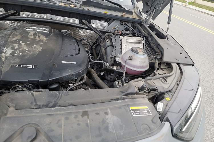 Used Audi Q5L Sportback 2021 40 TFSI Fashion Model Engine Bay Left