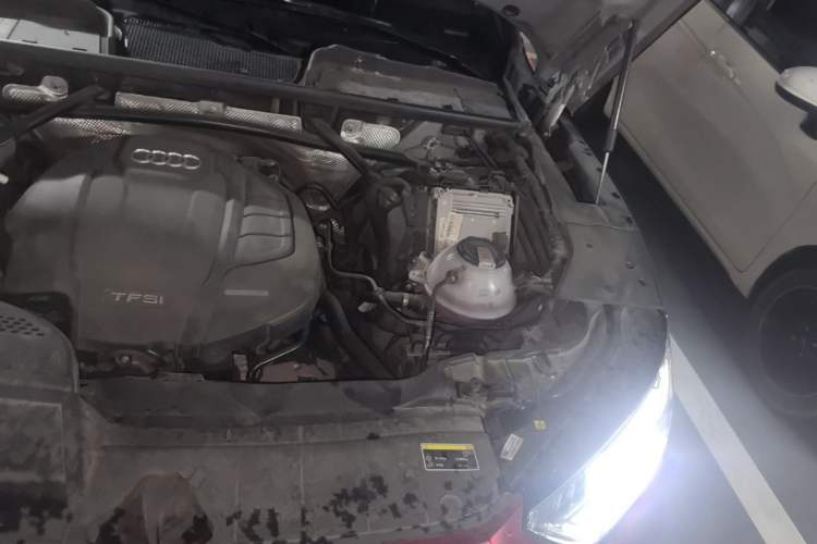 Used Audi Q5L Sportback 2021 40 TFSI Fashion Model Engine Bay Left
