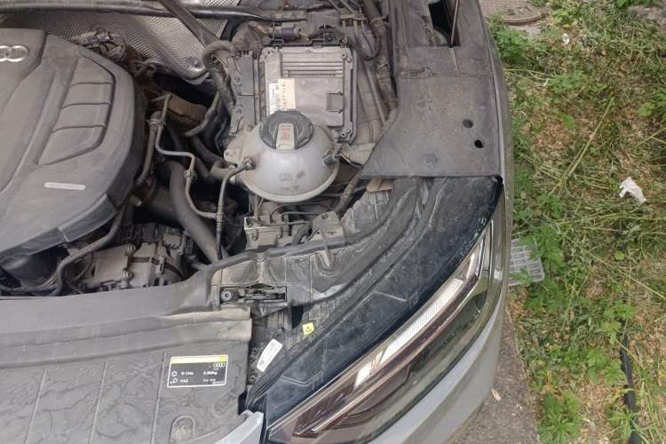 Used Audi Q5L Sportback 2021 40 TFSI Fashion Model Engine Bay Left