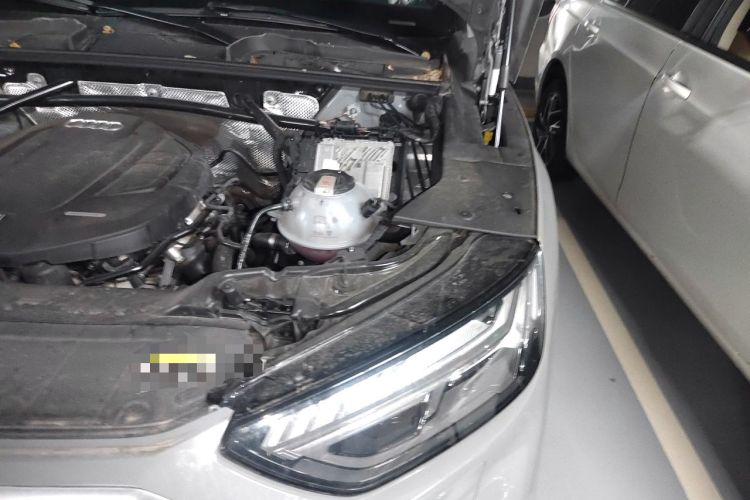Used Audi Q5L Sportback 2021 45 TFSI Luxury Edition Engine Bay Left