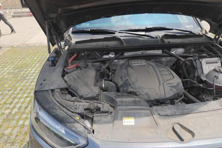 Used Audi Q5L Sportback 2021 40 TFSI Enjoy Life Edition Engine Bay Right