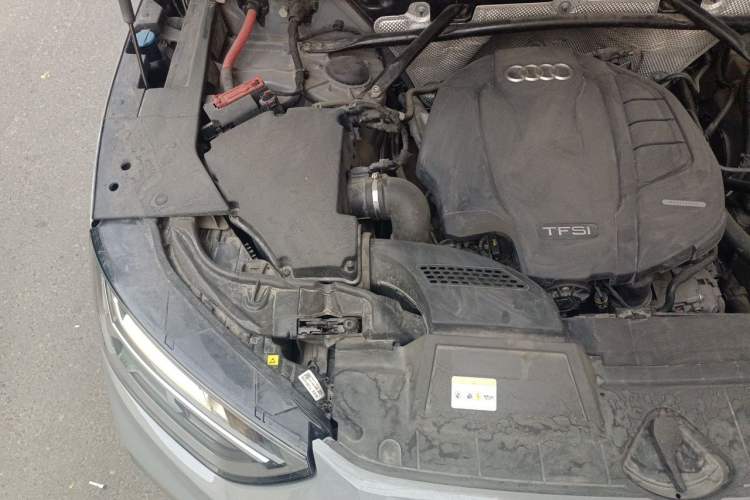 Used Audi Q5L Sportback 2021 40 TFSI Fashion Model Engine Bay Right