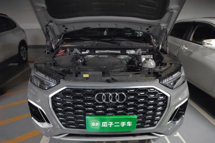 Used Audi Q5L Sportback 2021 45 TFSI Luxury Edition Engine Bay