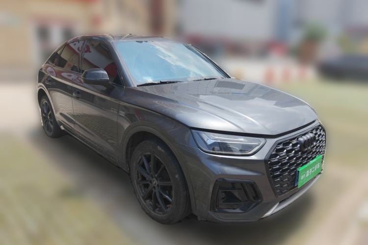 Used Audi Q5L Sportback 2021 40 TFSI Enjoy Life Edition Front Right 45 Deg