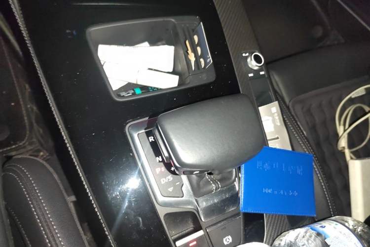Used Audi Q5L Sportback 2021 45 TFSI Luxury Edition Gear Lever