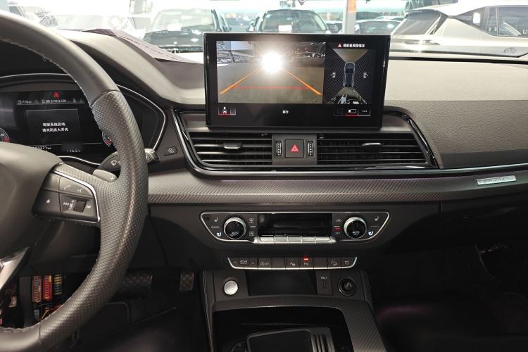 Used Audi Q5L Sportback 2021 45 TFSI Luxury Edition Interior 2