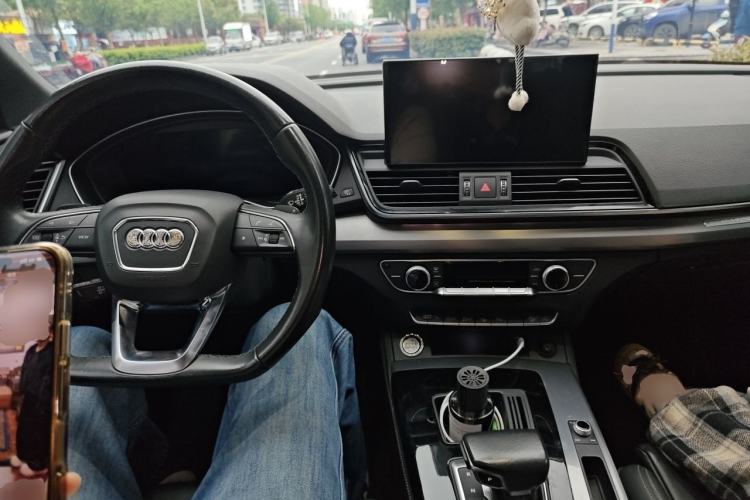 Used Audi Q5L Sportback 2021 40 TFSI Fashion Model Interior 2