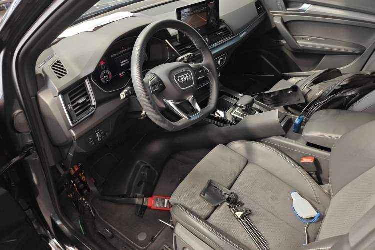 Used Audi Q5L Sportback 2021 45 TFSI Luxury Edition Interior 3