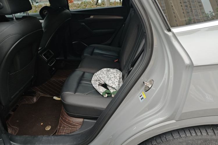 Used Audi Q5L Sportback 2021 40 TFSI Fashion Model Interior 4
