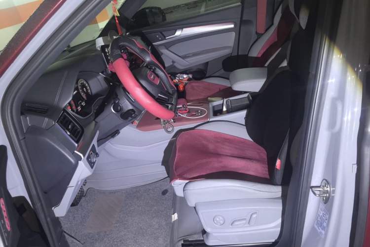 Used Audi Q5L Sportback 2021 40 TFSI Fashion Model Left Front Seat