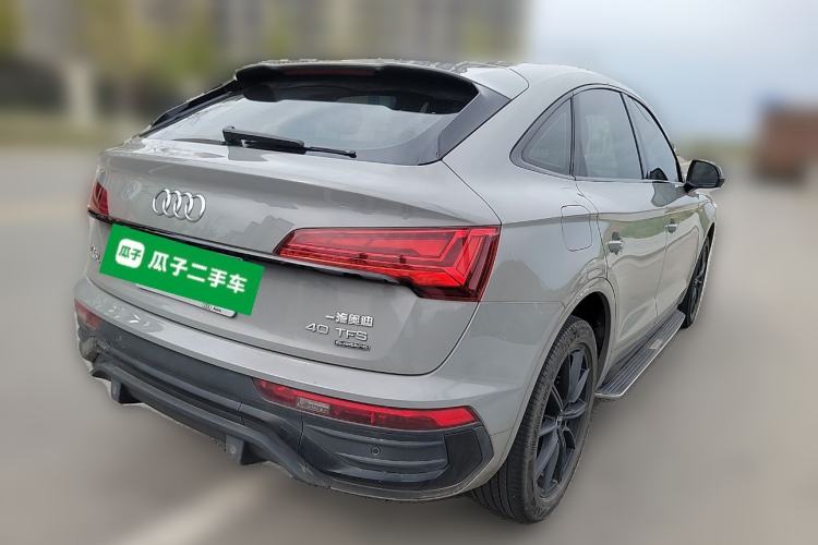 Used Audi Q5L Sportback 2021 40 TFSI Fashion Model Rear Right 45 Deg