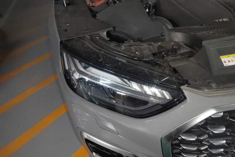 Used Audi Q5L Sportback 2021 45 TFSI Luxury Edition Right Front Headlight