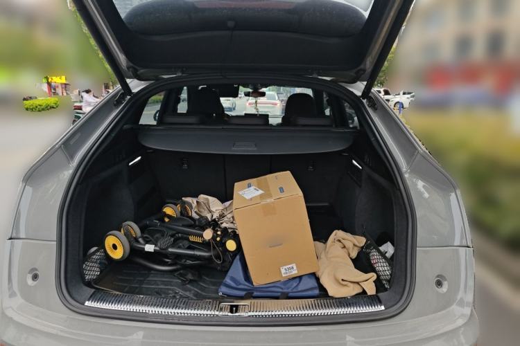 Used Audi Q5L Sportback 2021 40 TFSI Fashion Model Trunk