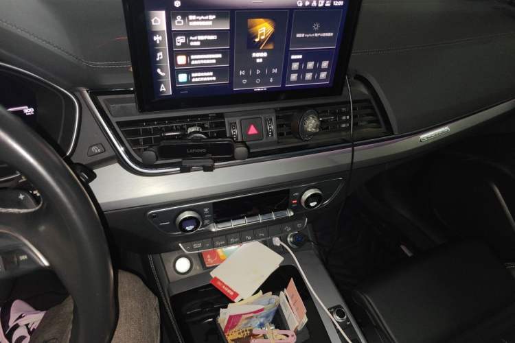 Used Audi Q5L Sportback 2021 40 TFSI Fashion Model Audio And AC Panel
