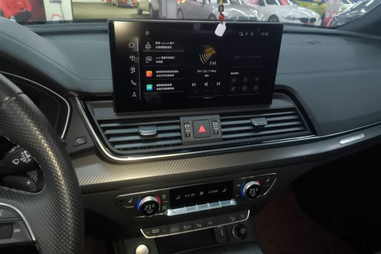 Used Audi Q5L Sportback 2021 40 TFSI Luxury Edition Audio And AC Panel