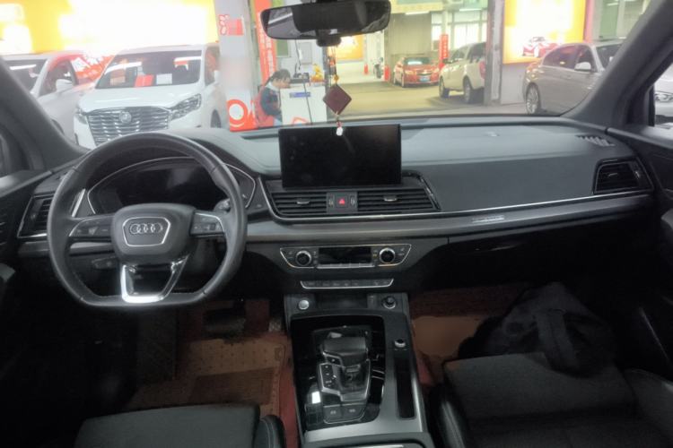 Used Audi Q5L Sportback 2021 40 TFSI Luxury Edition Center Console