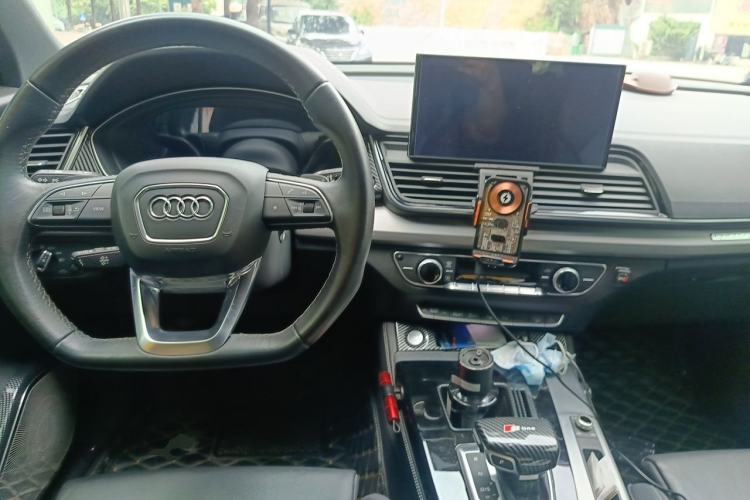 Used Audi Q5L Sportback 2021 40 TFSI Fashion Model Center Console