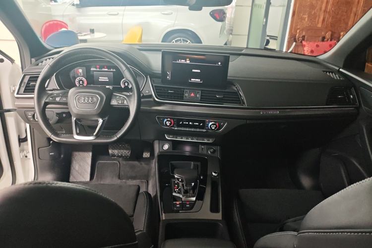 Used Audi Q5L Sportback 2021 40 TFSI Luxury Edition Center Console