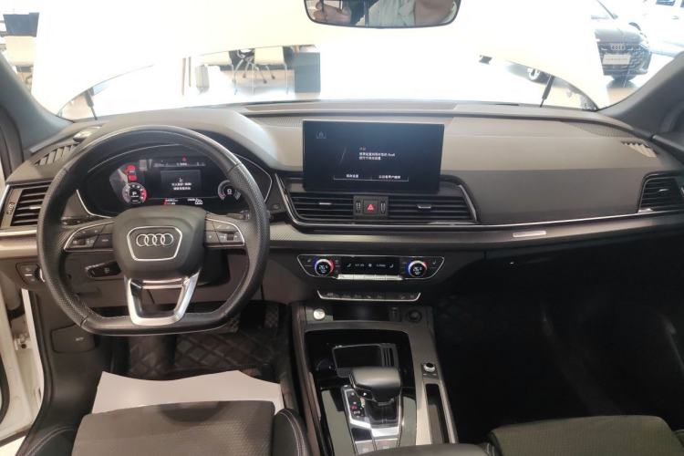 Used Audi Q5L Sportback 2021 40 TFSI Luxury Edition Center Console
