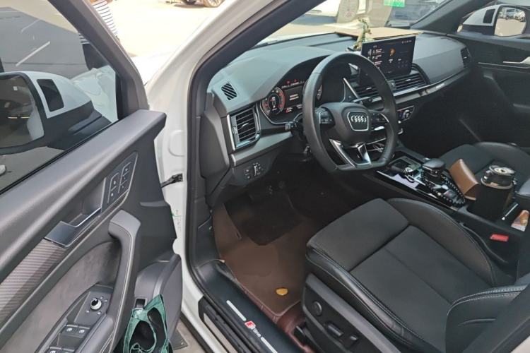 Used Audi Q5L Sportback 2021 40 TFSI Luxury Edition Driver Seat