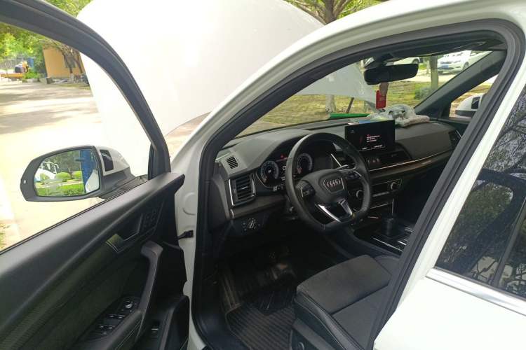 Used Audi Q5L Sportback 2021 45 TFSI Luxury Edition Driver Seat