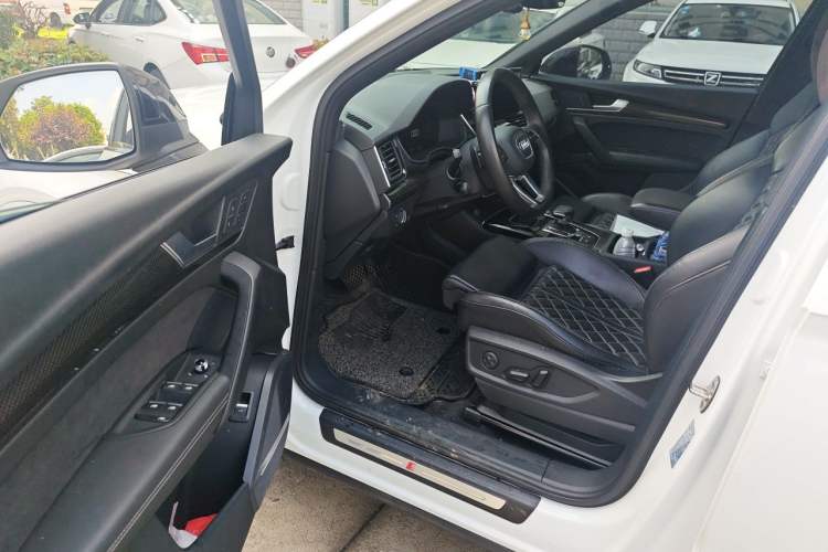 Used Audi Q5L Sportback 2021 45 TFSI Prestige Edition Driver Seat