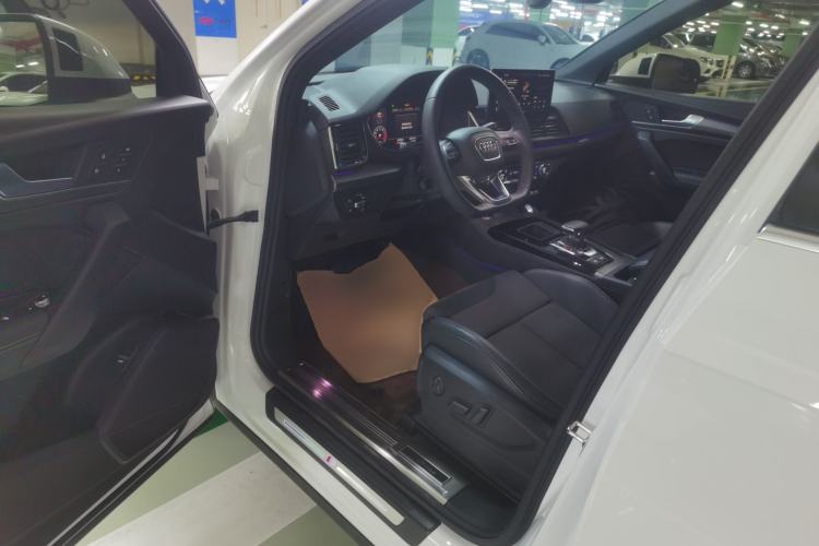 Used Audi Q5L Sportback 2021 40 TFSI Luxury Edition Driver Seat