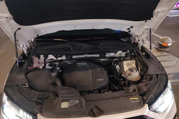 Used Audi Q5L Sportback 2021 45 TFSI Luxury Edition Engine Bay