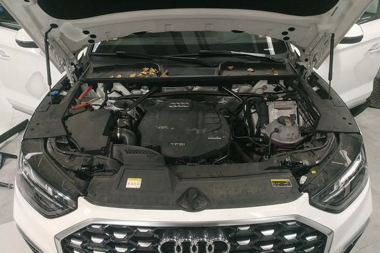 Used Audi Q5L Sportback 2021 40 TFSI Luxury Edition Engine Bay