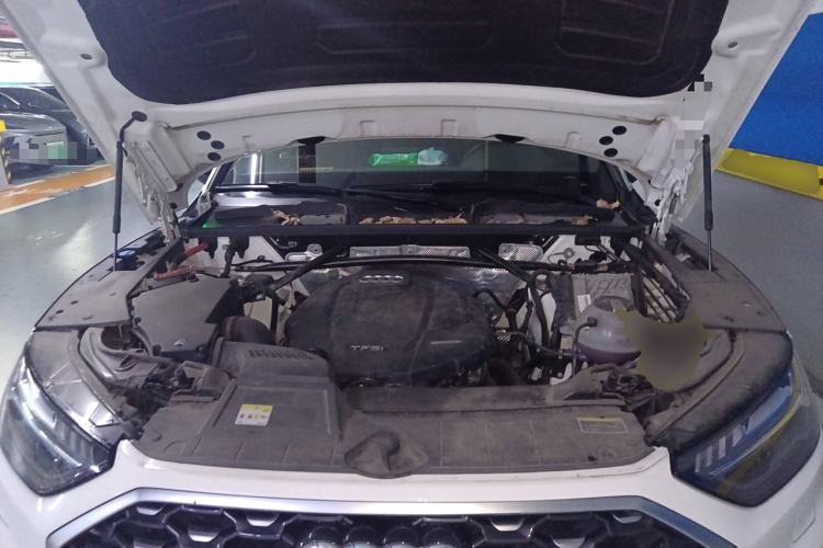Used Audi Q5L Sportback 2021 45 TFSI Luxury Edition Engine Bay
