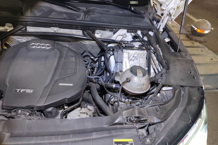 Used Audi Q5L Sportback 2021 45 TFSI Luxury Edition Engine Bay Left