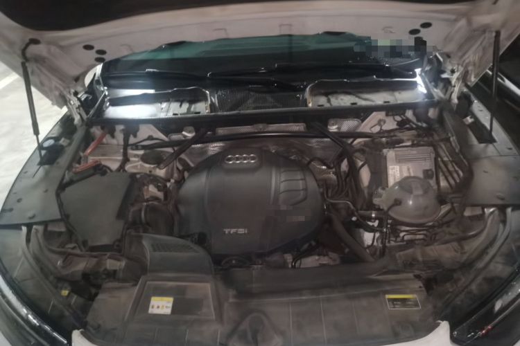 Used Audi Q5L Sportback 2021 40 TFSI Fashion Model Engine Bay