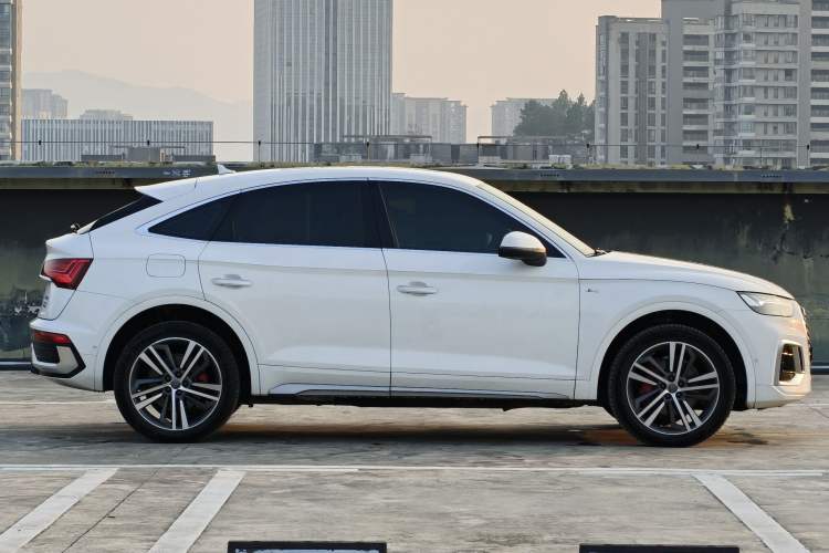 Used Audi Q5L Sportback 2021 45 TFSI Luxury Edition Exterior 4