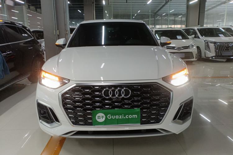 Used Audi Q5L Sportback 2021 40 TFSI Fashion Model Front