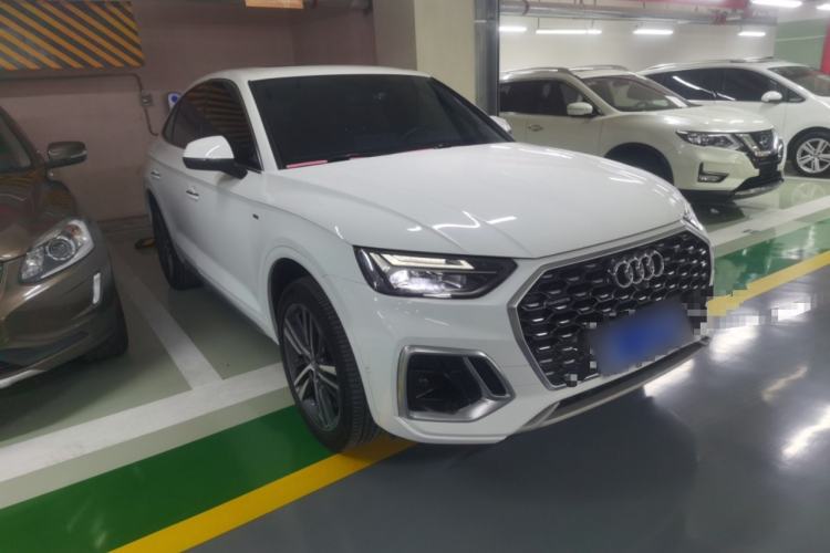 Used Audi Q5L Sportback 2021 40 TFSI Luxury Edition Front Right 45 Deg