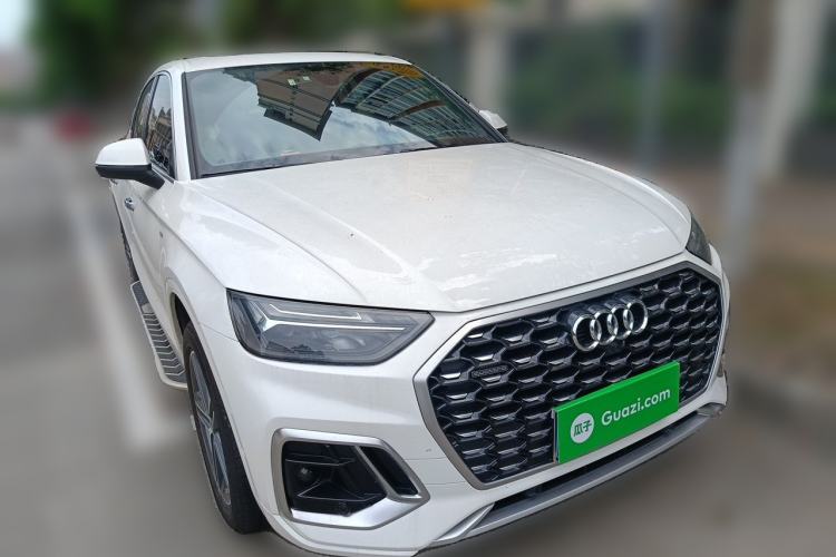 Used Audi Q5L Sportback 2021 40 TFSI Fashion Model Front Right 45 Deg