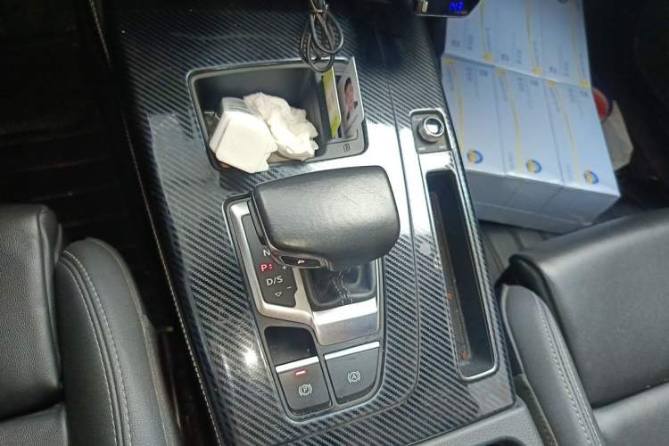 Used Audi Q5L Sportback 2021 40 TFSI Fashion Model Gear Lever