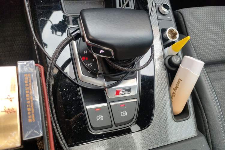 Used Audi Q5L Sportback 2021 45 TFSI Luxury Edition Gear Lever