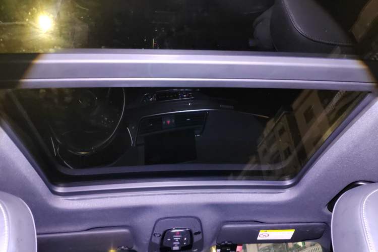 Used Audi Q5L Sportback 2021 45 TFSI Luxury Edition Headliner